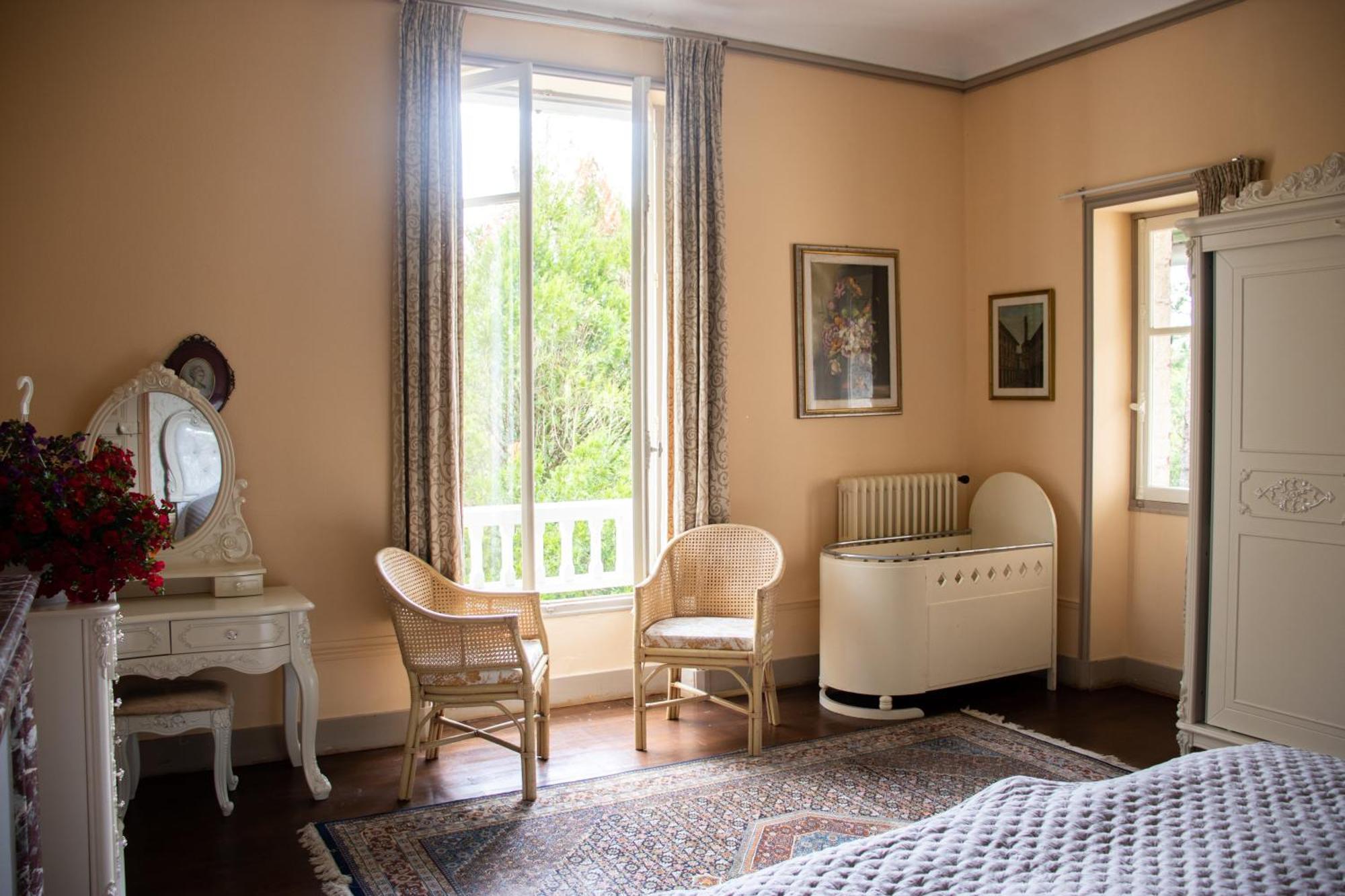 Le Pavillon De St Agnan Hautefort Exterior foto